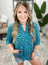 Load image into Gallery viewer, Lizzy Top in Mint Leopard