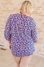 Load image into Gallery viewer, Lizzy Top in Blue and Pink Retro Ditsy Floral