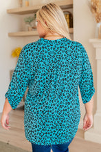 Load image into Gallery viewer, Lizzy Top in Mint Leopard