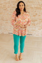 Load image into Gallery viewer, Magic Ankle Crop Skinny Pants in Kelly Green