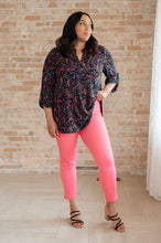 Load image into Gallery viewer, Lizzy Top in Black Paisley