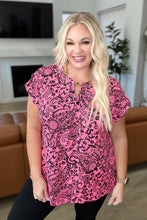 Load image into Gallery viewer, Lizzy Cap Sleeve Top in Pink Paisley
