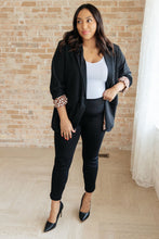 Load image into Gallery viewer, Magic Ankle Crop Skinny Pants in Black