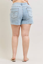 Load image into Gallery viewer, Evelyn Mid Rise Rigid Magic Dad Shorts