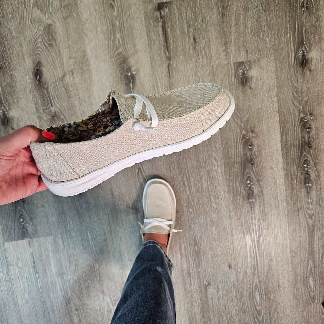 Original Holly Slides by Very G in Natural