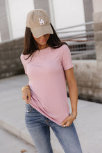 Load image into Gallery viewer, Ampersand Ribbed Lulu Tee - Blush