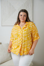 Load image into Gallery viewer, Clementine Floral Button Up Blouse
