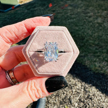 Load image into Gallery viewer, Camille Statement Ring