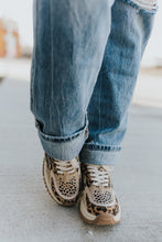 Load image into Gallery viewer, Blowfish - Leo - Leopard