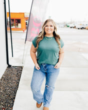 Load image into Gallery viewer, HW Rigid Magic Criss-Cross Waist Destroy &amp; Knee Rip Dad Judy Blue Jean