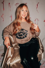 Load image into Gallery viewer, Glitter Lips Pullover Sweatshirt in Mocha