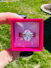 Load image into Gallery viewer, Aveline Oval Luxe 3 Piece Ring Set