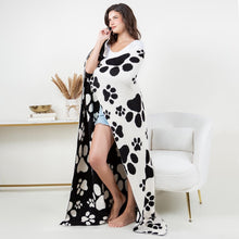 Load image into Gallery viewer, Fall Prints Super Soft Brushed Poly Microfiber Throw Blanket