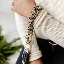 Load image into Gallery viewer, Luxe Assorted Keychains