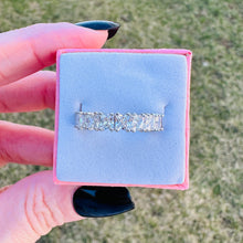 Load image into Gallery viewer, Evermore Luxe Eternity Band