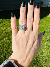 Load image into Gallery viewer, Elowen Sapphire Luxe Band Ring