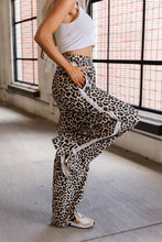 Load image into Gallery viewer, PREORDER: Ampersand Wide Leg Bow Comfs - Wild Card