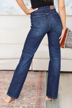 Load image into Gallery viewer, High Rise Button-Fly Straight Judy Blue Jeans