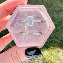 Load image into Gallery viewer, Aria Luxe Radiant Ring Set