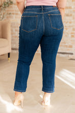 Load image into Gallery viewer, Mid Rise Vintage Cuffed Judy Blue Skinny Capri