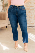 Load image into Gallery viewer, Mid Rise Vintage Cuffed Judy Blue Skinny Capri