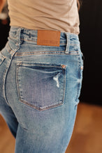 Load image into Gallery viewer, High Rise Control Top Distressed Judy Blue Straight Jeans