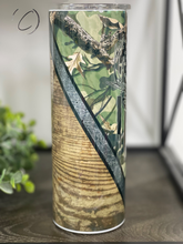 Load image into Gallery viewer, Camo &amp; Wood Grain Deer Hunter 20oz Skinny Tumbler