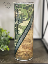 Load image into Gallery viewer, Camo &amp; Wood Grain Deer Hunter 20oz Skinny Tumbler