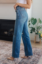 Load image into Gallery viewer, Carrie High Rise Tummy Control Top 90&#39;s Straight Judy Blue Jeans