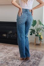 Load image into Gallery viewer, Carrie High Rise Tummy Control Top 90&#39;s Straight Judy Blue Jeans