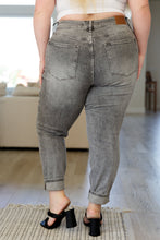 Load image into Gallery viewer, Charlotte High Rise Stone Wash Slim Judy Blue Jeans in Gray