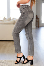 Load image into Gallery viewer, Charlotte High Rise Stone Wash Slim Judy Blue Jeans in Gray