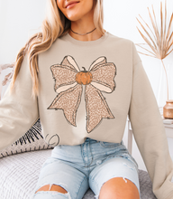 Load image into Gallery viewer, Cheetah Chic Pumpkin Bow Sweatshirt