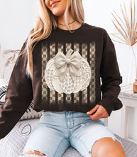 Load image into Gallery viewer, Leopard Check Painted Pumpkin Sweatshirt