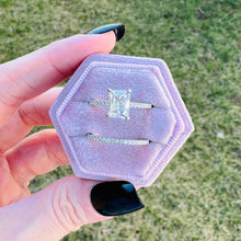 Load image into Gallery viewer, Aria Luxe Radiant Ring Set
