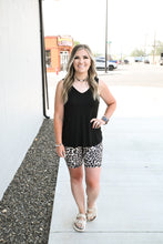 Load image into Gallery viewer, Vera V Neck Tank - Black
