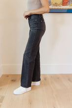 Load image into Gallery viewer, High Rise Classic Straight Judy Blue Jeans in Washed Black