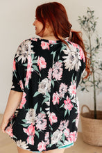 Load image into Gallery viewer, Essential Blouse in Black Floral