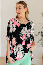 Load image into Gallery viewer, Essential Blouse in Black Floral