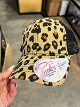 Load image into Gallery viewer, Leopard Ponytail Hat