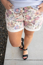 Load image into Gallery viewer, Tennessee Walking Shorts - Vintage Floral