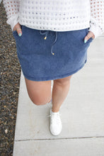 Load image into Gallery viewer, Refined Denim Stretch Skort- Light Wash
