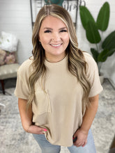 Load image into Gallery viewer, Ribbed Boxy Short Sleeve Pocket Top
