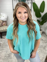 Load image into Gallery viewer, Ribbed Boxy Short Sleeve Pocket Top