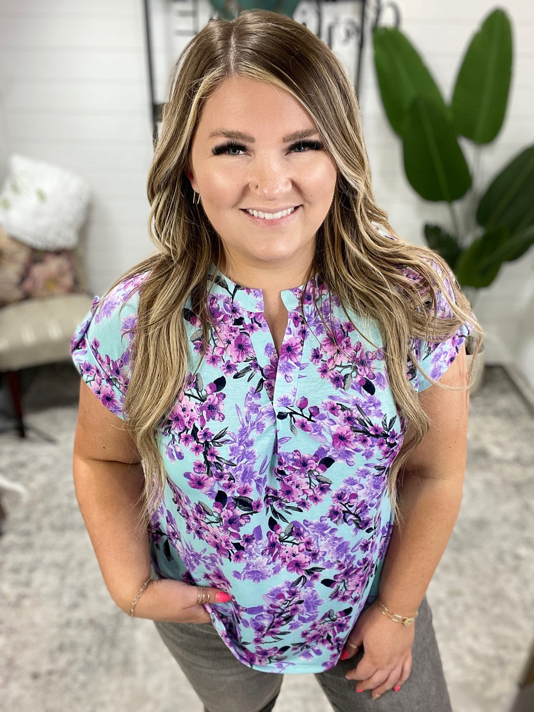 Lizzy Cap Sleeve Top in Emerald Floral Print