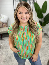 Load image into Gallery viewer, Lizzy Cap Sleeve Top in Emerald Dashes