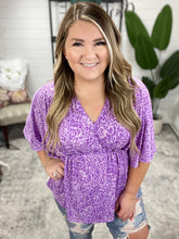 Load image into Gallery viewer, Dreamer Peplum Top in Lavender Leopard