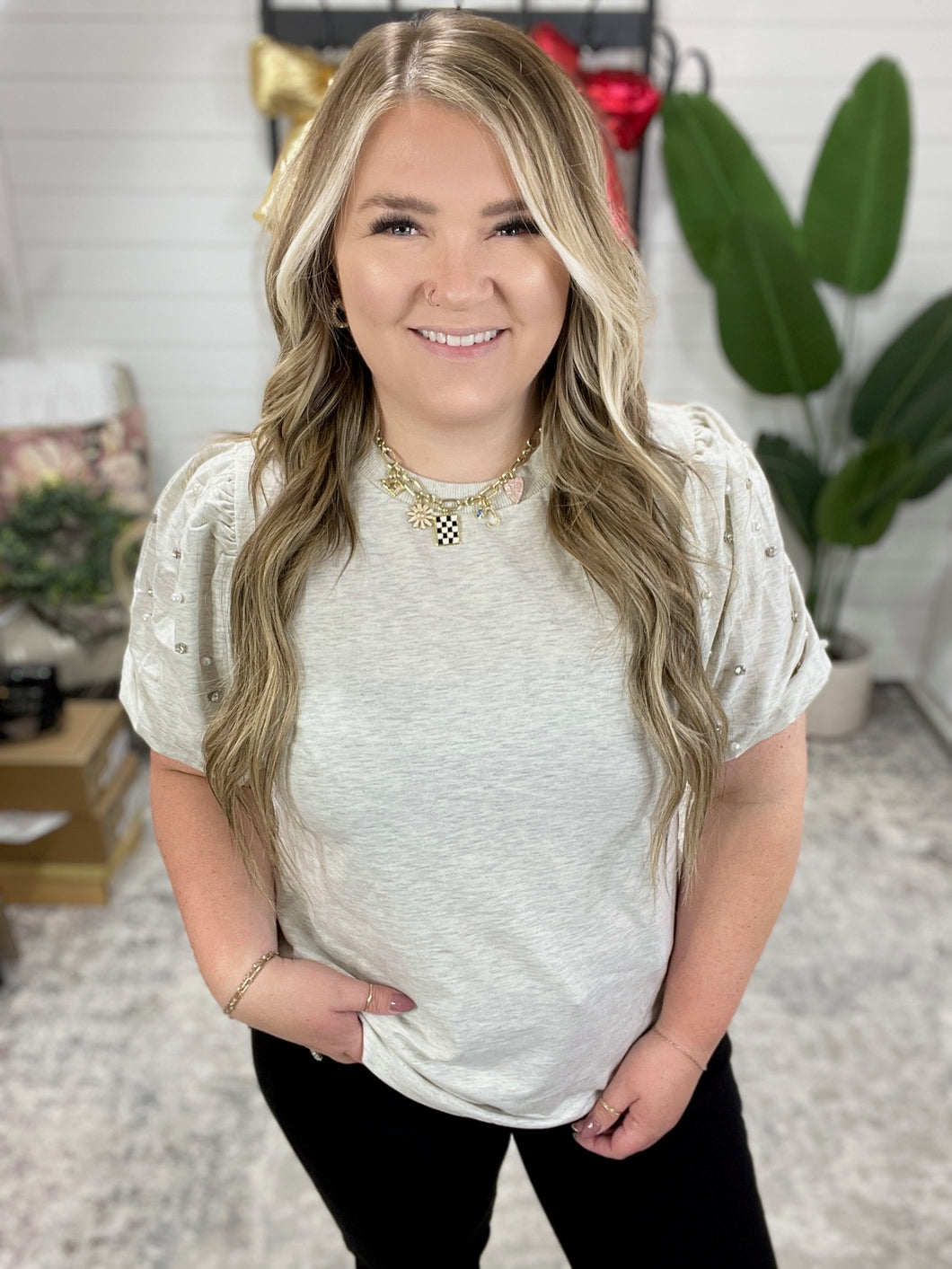 Diamonds and Pearls Puff Sleeve Top in Light Grey