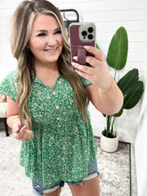 Load image into Gallery viewer, Flirty and Thriving Floral Flutter Sleeve Top in Green