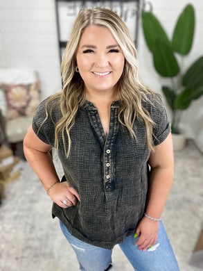 Basic Fade V-Neck Acid Wash Top in Ash Black